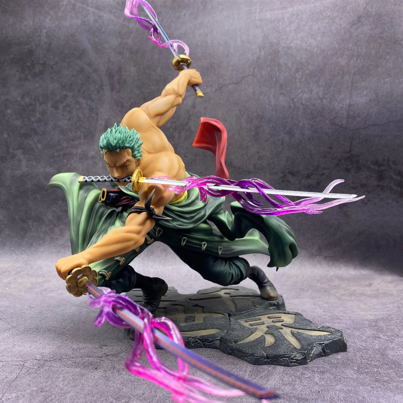 <b>BONECO RORONOA ZORO 10cm</b>